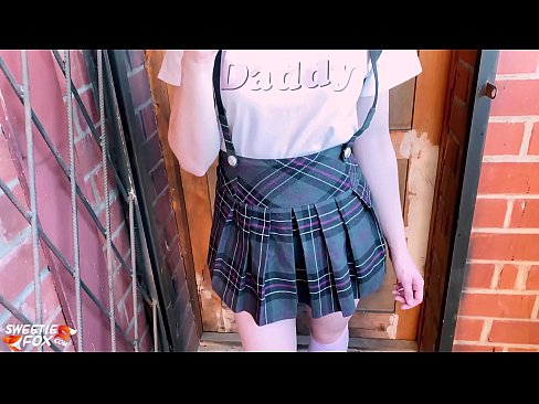 ❤️ 女学生深深地吸吮她的鸡巴，代替上课做爱 ❤️ 自制毛片❌❤
